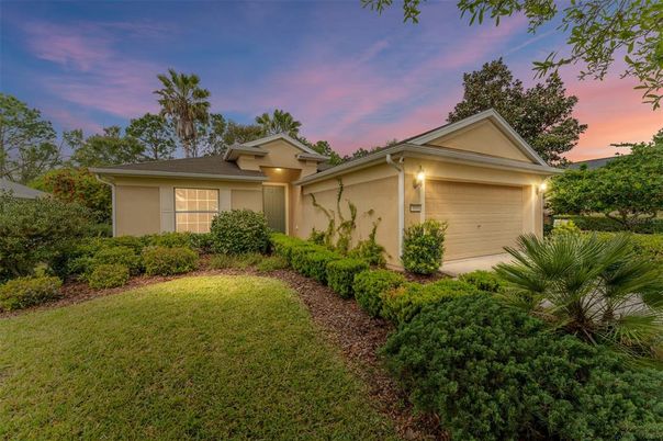 Attached, Backyard, Exterior, Facade, American Craftsman