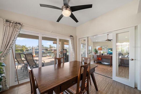 Dining room, Interior, Recessed Lighting, Wood Texture Flooring