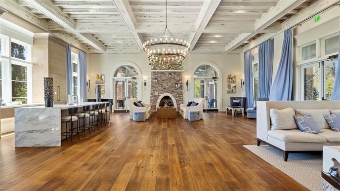 Chandelier, Fireplace, Interior, Living room, Pendant Lights, Recessed Lighting, Wood Texture Flooring
