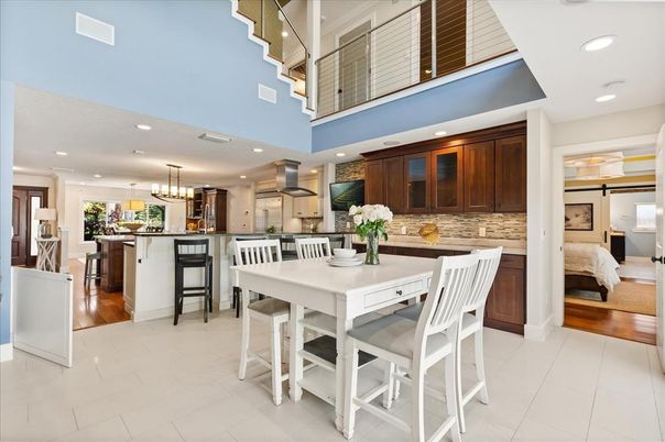 Dining room, Interior, Kitchen, Pendant Lights, Recessed Lighting, Stainless Steel Appliances