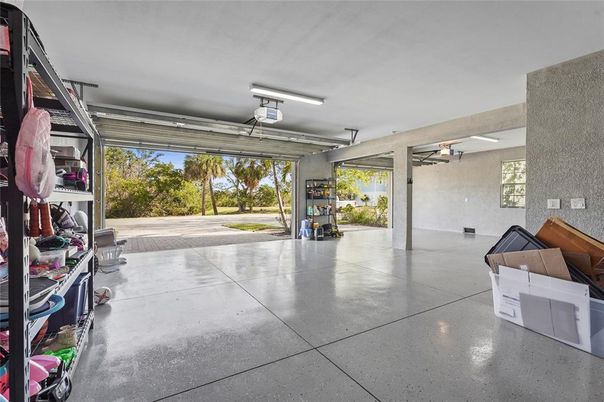 Garage, Interior