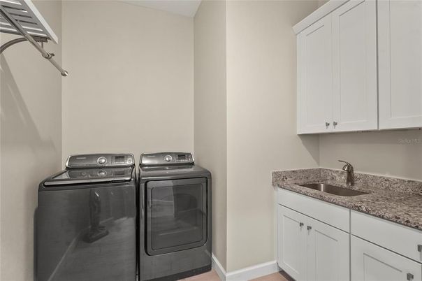 Interior, Washer, Wood Texture Flooring