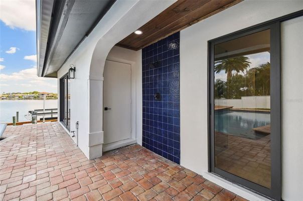 Exterior, Interior, Water