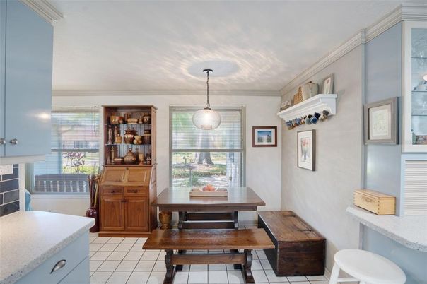 Dining room, Interior, Pendant Lights