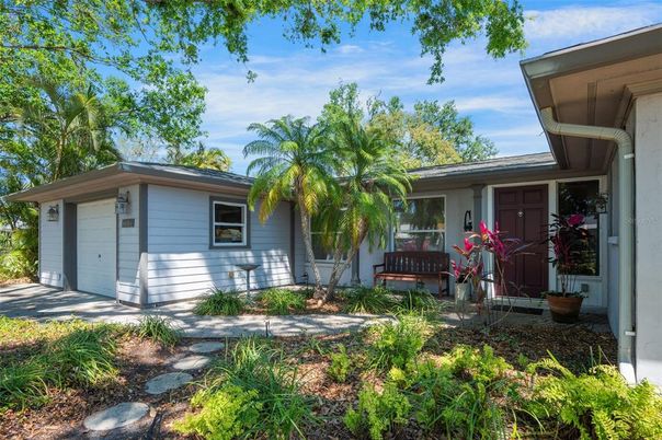 Backyard, Detached Garage, Exterior