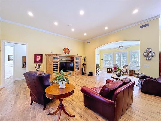 Interior, Living room, Recessed Lighting, Wood Texture Flooring
