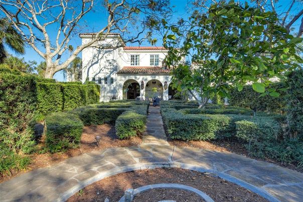 Backyard, Exterior, Facade, Mediterranean
