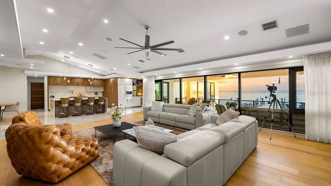 Interior, Kitchen, Living room, Recessed Lighting, Wood Texture Flooring