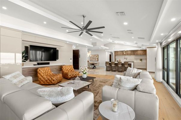 Interior, Kitchen, Living room, Pendant Lights, Recessed Lighting, Wood Texture Flooring