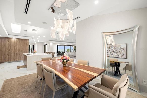 Chandelier, Dining room, Interior, Kitchen, Marble, Pendant Lights, Recessed Lighting