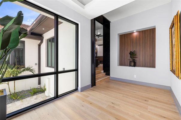 Interior, Recessed Lighting, Wood Texture Flooring