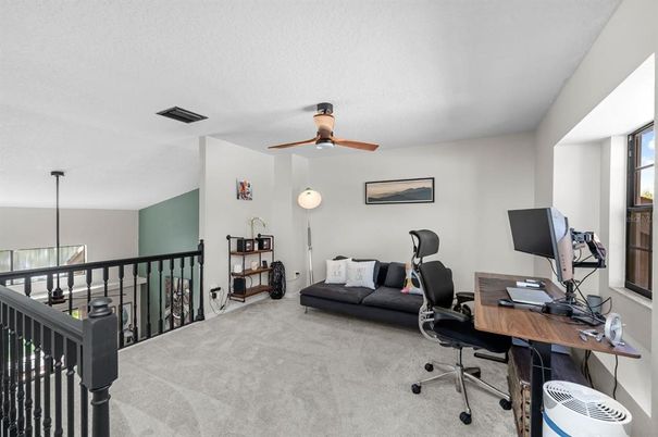 Home Office, Interior