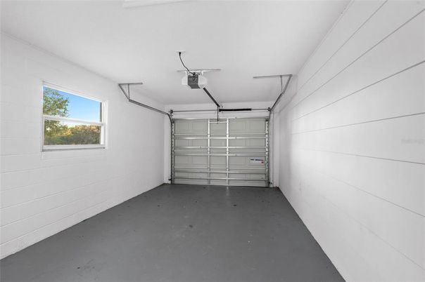 Garage, Interior