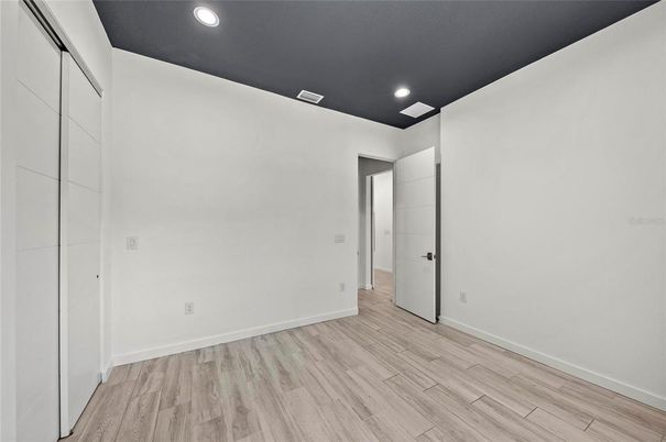 Empty room, Interior, Recessed Lighting, Wood Texture Flooring