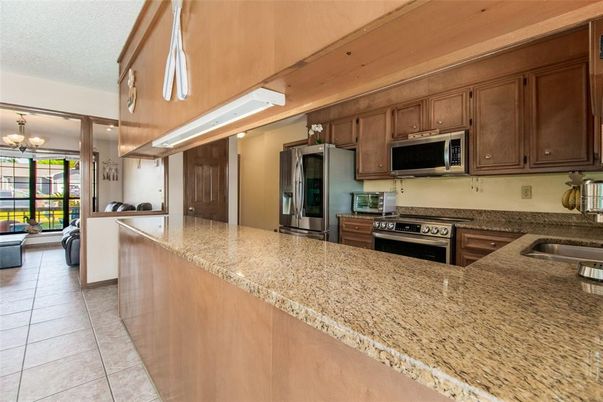 Chandelier, Interior, Kitchen