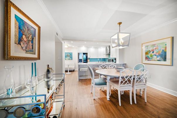 Dining room, Interior, Kitchen, Pendant Lights, Recessed Lighting, Wood Texture Flooring