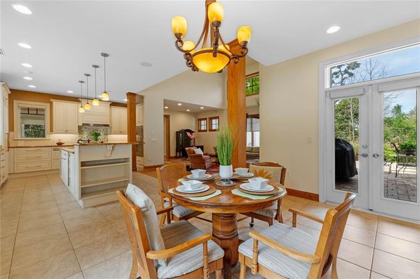 Dining room, Interior, Kitchen, Pendant Lights, Recessed Lighting