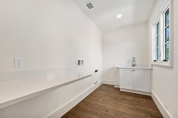 Interior, Recessed Lighting, Wood Texture Flooring