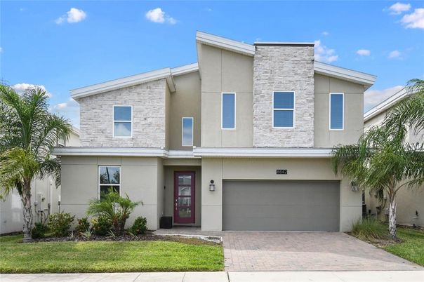 Attached, Exterior, Facade, Modern