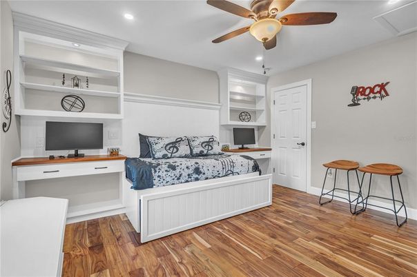 Bedroom, Interior, Recessed Lighting, Wood Texture Flooring
