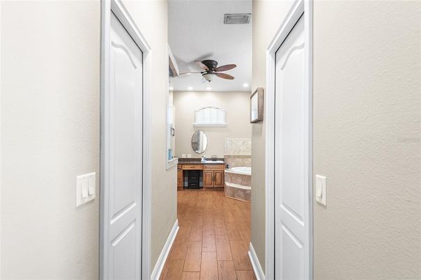 Bathroom, Interior, Recessed Lighting, Wood Texture Flooring
