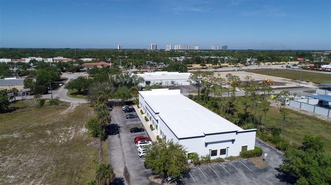 Exterior, Drone