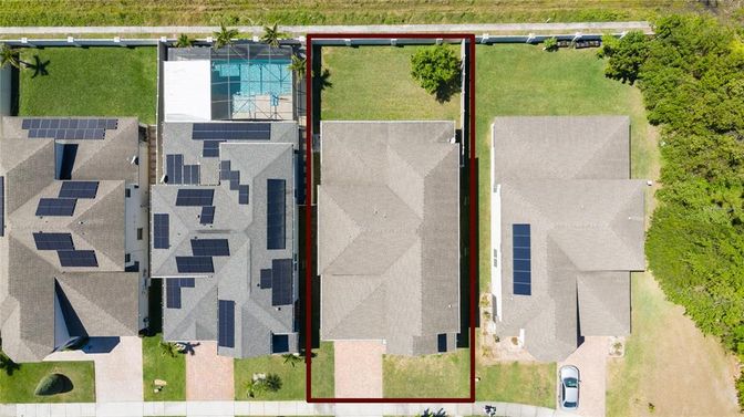Exterior, Drone