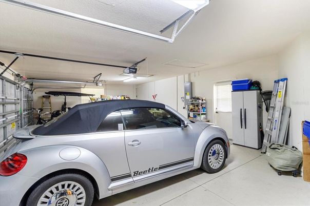 Garage, Interior