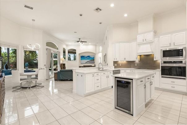 Dining room, Interior, Kitchen, Living room, Pendant Lights, Recessed Lighting