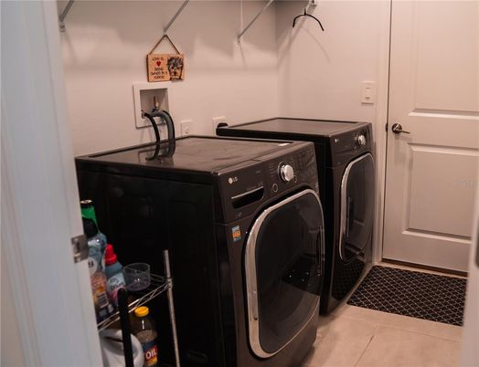 Interior, Washer