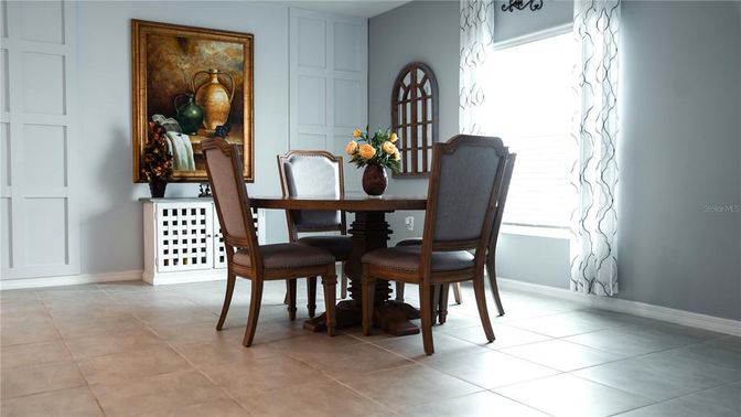 Dining room, Interior