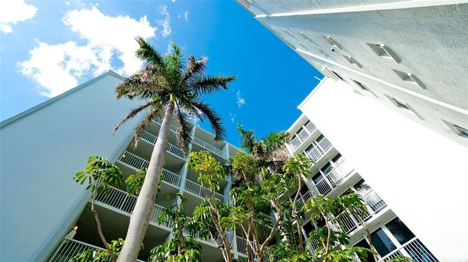 Exterior, Facade, Condo Building