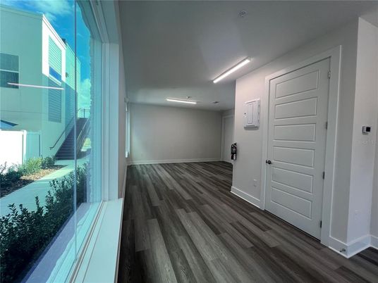 Interior, Recessed Lighting, Wood Texture Flooring