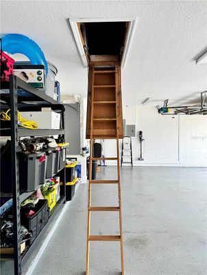 Garage, Interior
