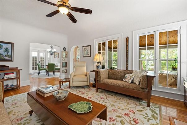 Chandelier, Dining room, Interior, Living room, Wood Texture Flooring
