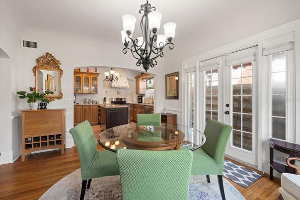 Chandelier, Dining room, Interior, Kitchen, Wood Texture Flooring