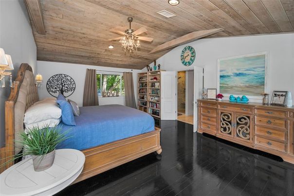 Bedroom, Interior, Recessed Lighting, Wooden Beams, Wooden Ceilings, Wood Texture Flooring