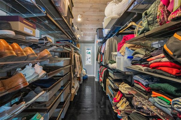 Interior, Walk-in Closets, Wooden Ceilings