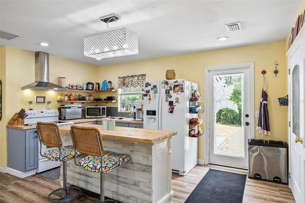 Interior, Kitchen, Recessed Lighting, Wood Texture Flooring