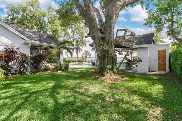 Backyard, Exterior