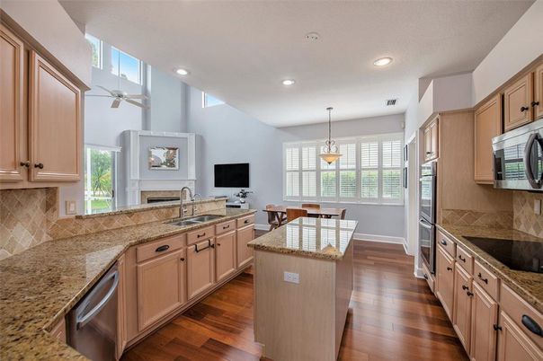 Dining room, Interior, Kitchen, Pendant Lights, Recessed Lighting, Wood Texture Flooring