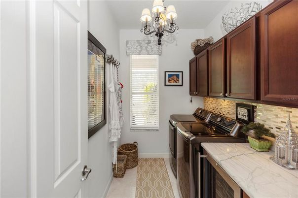 Chandelier, Interior, Washer