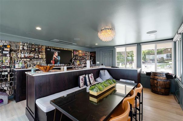 Chandelier, Dining room, Interior, Living room, Recessed Lighting, Wood Texture Flooring