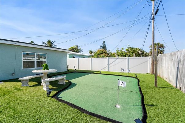 Backyard, Exterior
