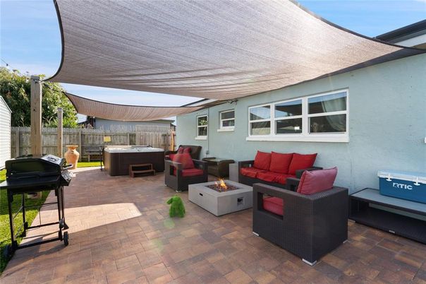 Exterior, Hot Tub