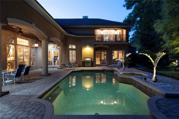 Exterior, Pool