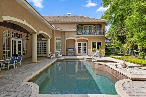 Exterior, Pool
