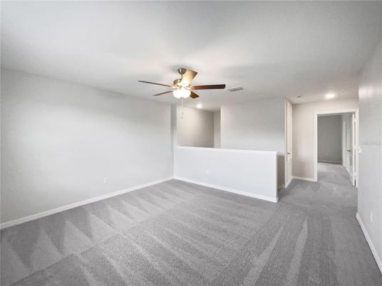 Empty room, Interior, Recessed Lighting
