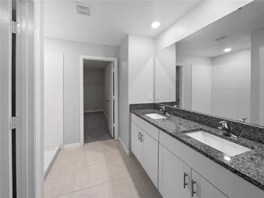 Bathroom, Dual Sink Vanities, Interior, Recessed Lighting