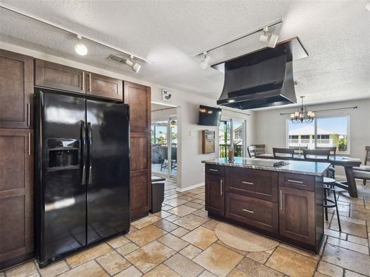 Chandelier, Dining room, Interior, Kitchen